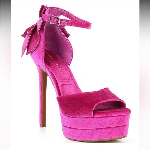 NEW Gianni Bini Karmello Velvet Flower Ankle Strap
Platform Dress Sandals - Picture 1 of 9